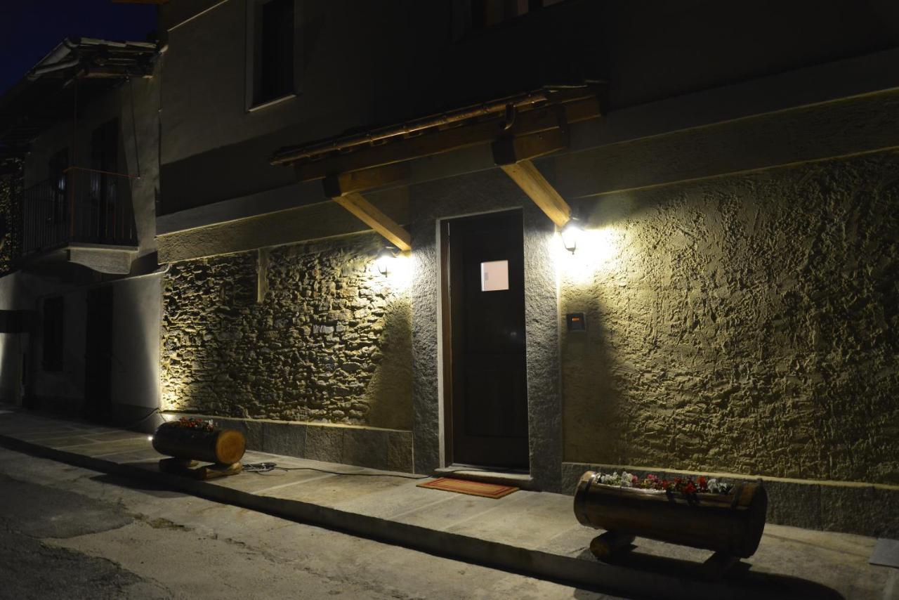 Agriturismo Ai Pruesot Bagnolo Piemonte エクステリア 写真