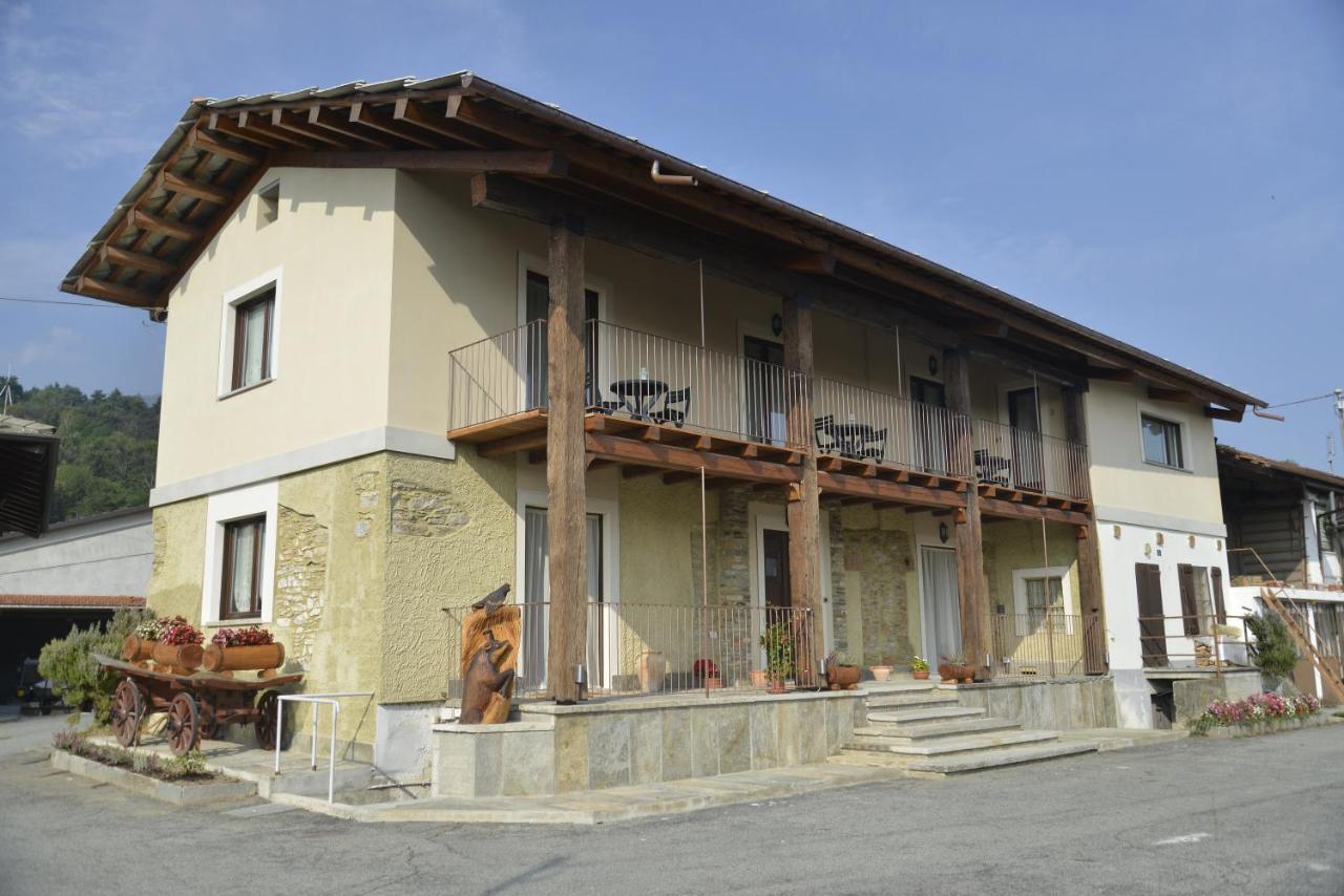 Agriturismo Ai Pruesot Bagnolo Piemonte エクステリア 写真