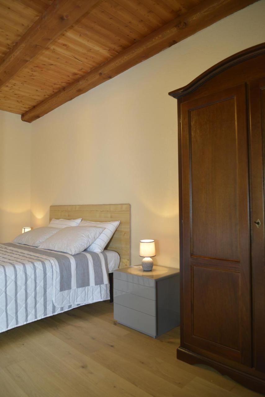 Agriturismo Ai Pruesot Bagnolo Piemonte エクステリア 写真