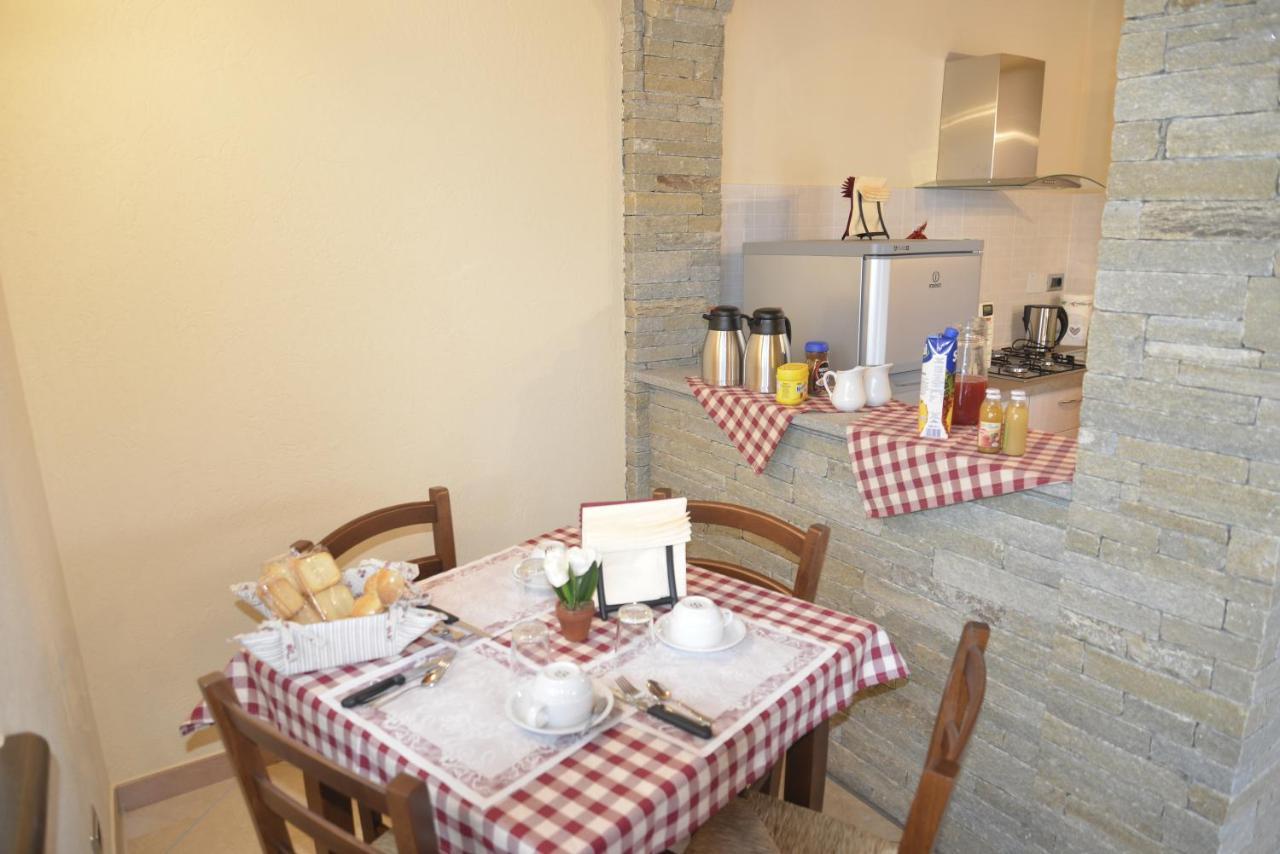 Agriturismo Ai Pruesot Bagnolo Piemonte エクステリア 写真